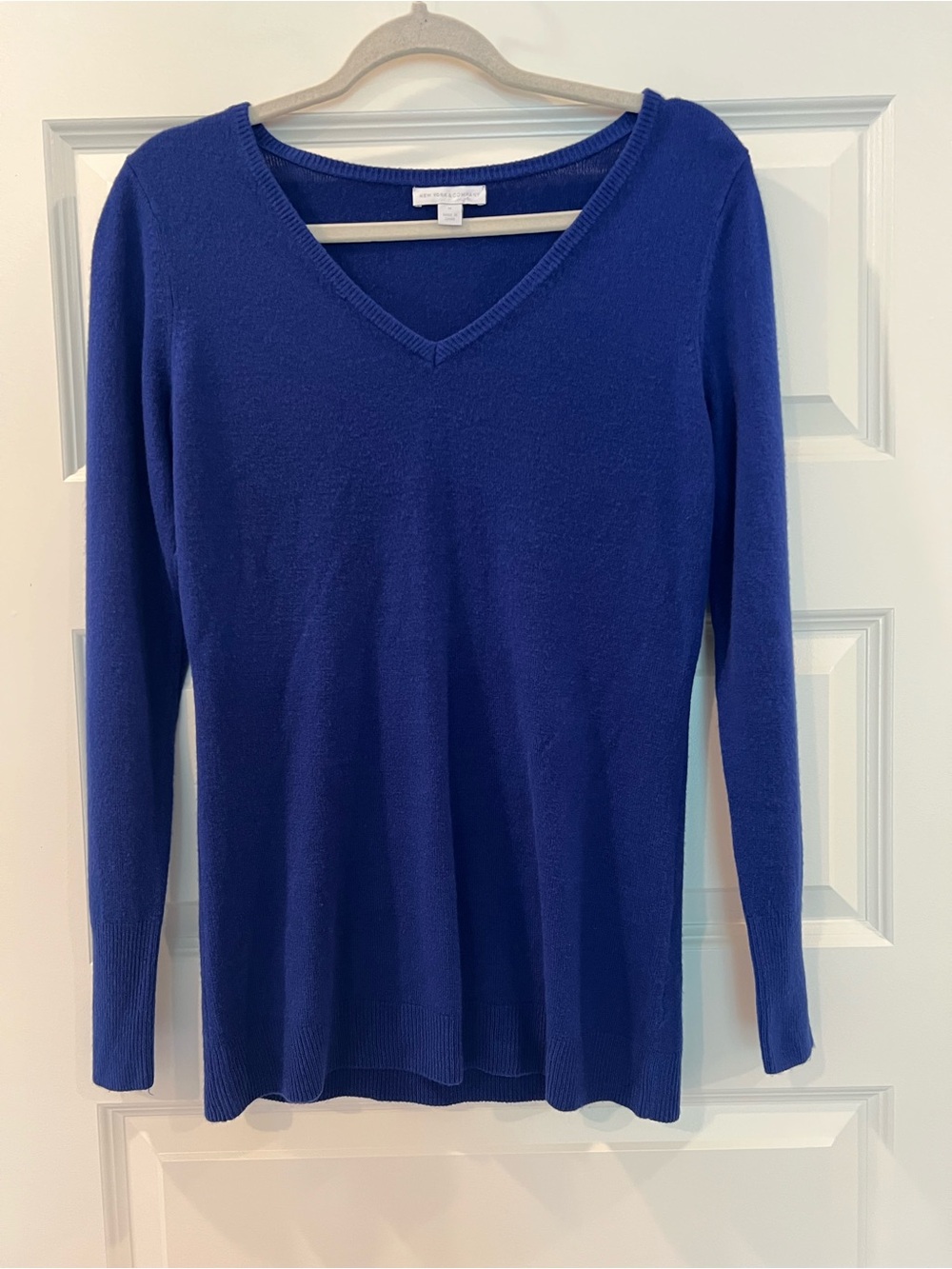 New York & Company Cobalt Blue V Neck Pullover Sweater Medium - Picture 2 of 10